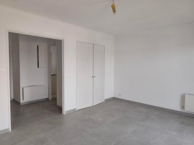 Appartement location à Arrondissement de Toulon, Six-fours-les-plages