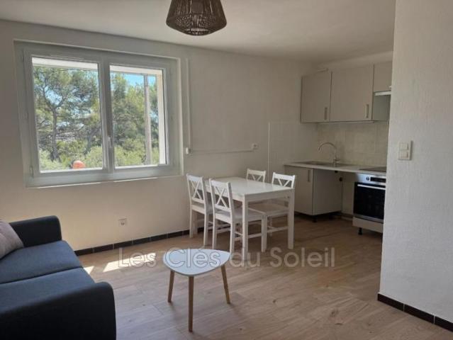 Appartement location à Arrondissement de Toulon, Le Revest-les-eaux