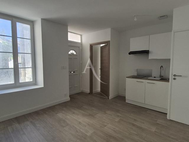 Appartement location à Saint-Jean-d'Angély, Saint-jean-d'angély