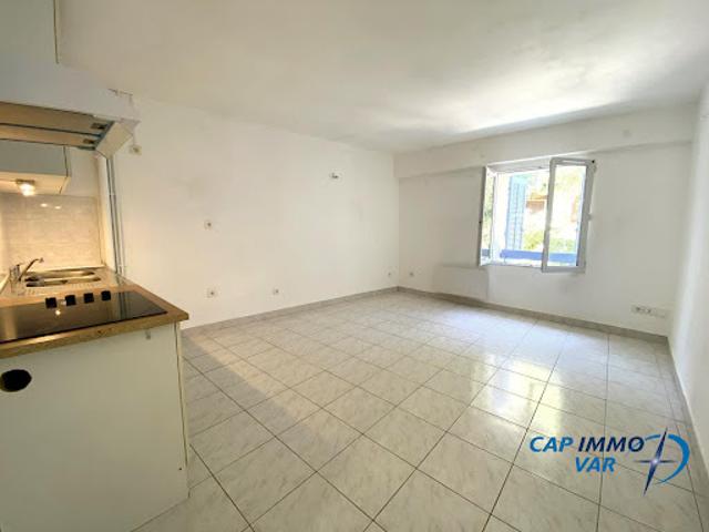 Appartement location à Arrondissement de Toulon, Signes