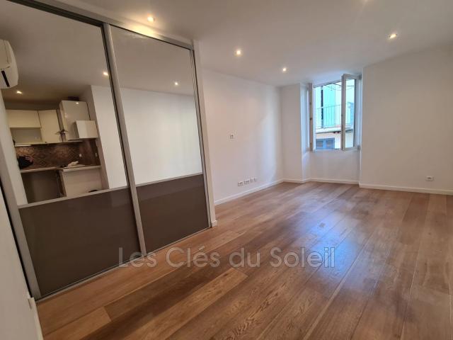Appartement location à Arrondissement de Toulon, Bandol