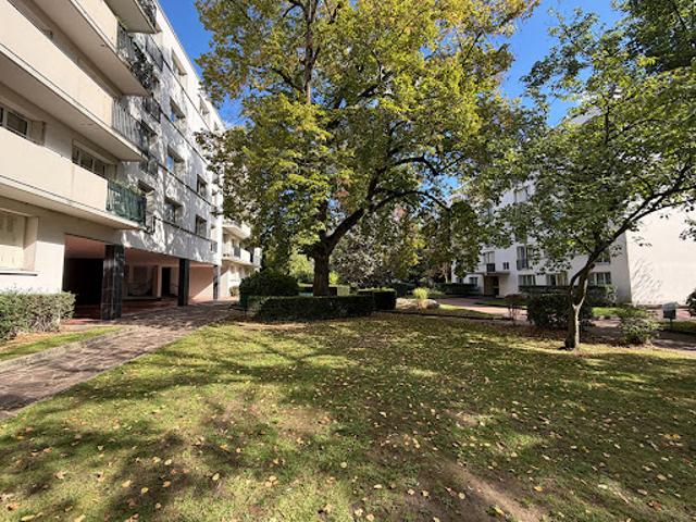 Appartement location à France métropolitaine, Saint-cloud