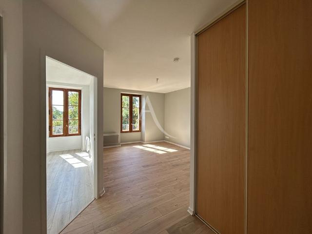 Appartement location à Faubourg des Carmes, Jonzac