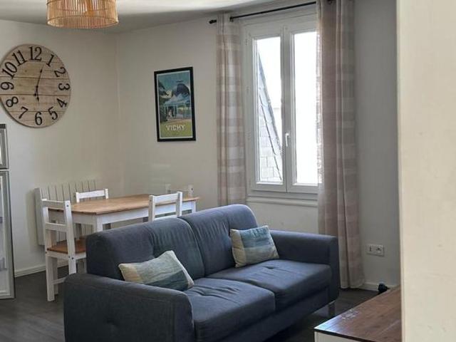 Appartement location à Le Vernet, Allier