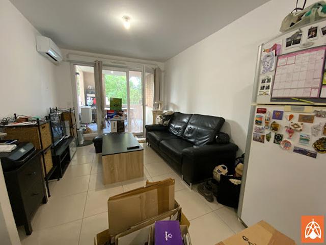 Appartement location à Lotissement La Prouvenque, Pélissanne