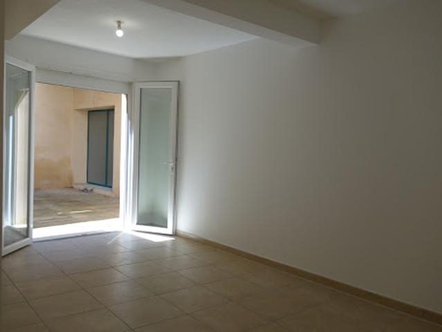 Appartement location à Lotissement La Prouvenque, Pélissanne