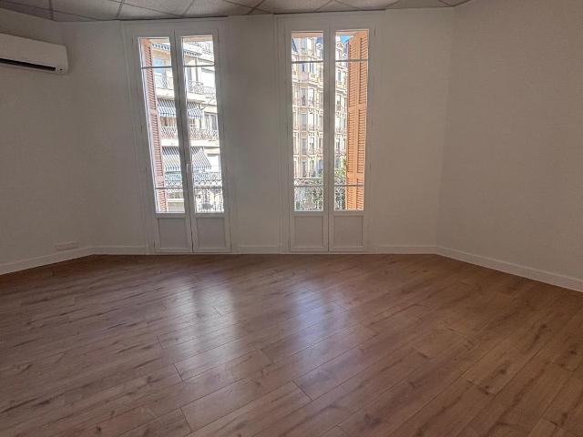 Appartement location à Quartier Jean-Médecin, Nice