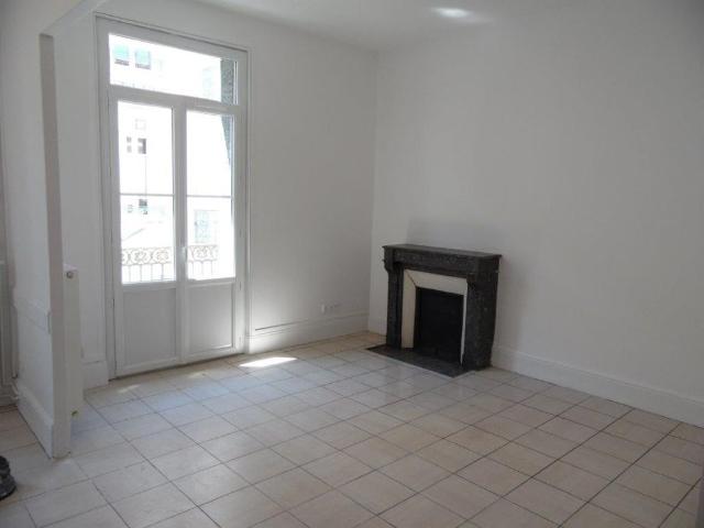 Appartement location à Le Vernet, Allier