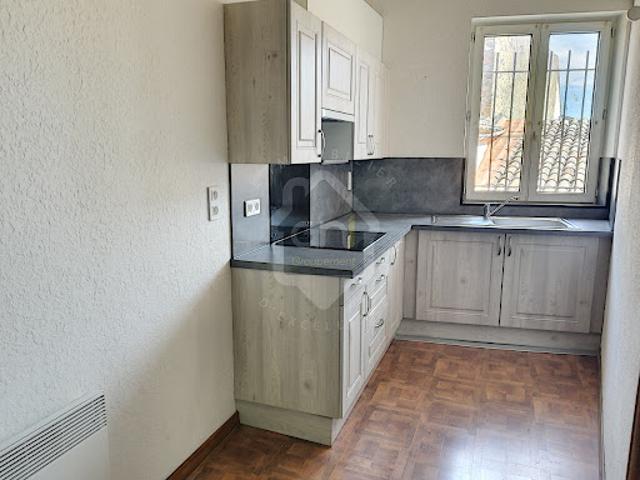 Appartement location à Sainte-cécile-les-vignes
