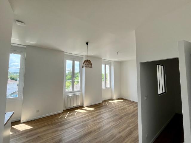 Appartement location à Villeneuve-sur-Lot, Sainte-livrade-sur-lot