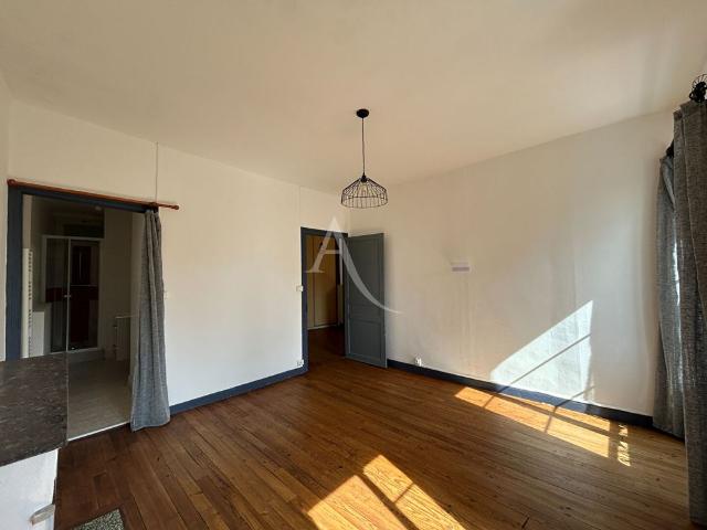 Appartement location à Faubourg des Carmes, Jonzac