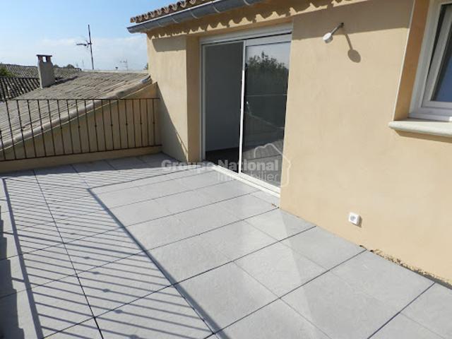Appartement location à Sainte-cécile-les-vignes