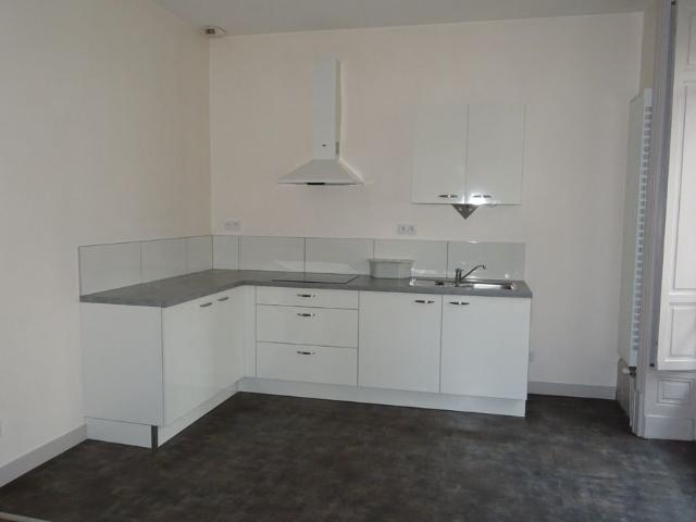 Appartement location à Tournon-sur-Rhône, Tournon-sur-rhône
