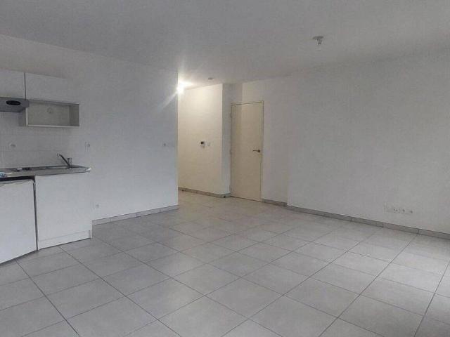 Studio location à Villefranche-sur-Saône, Rhône