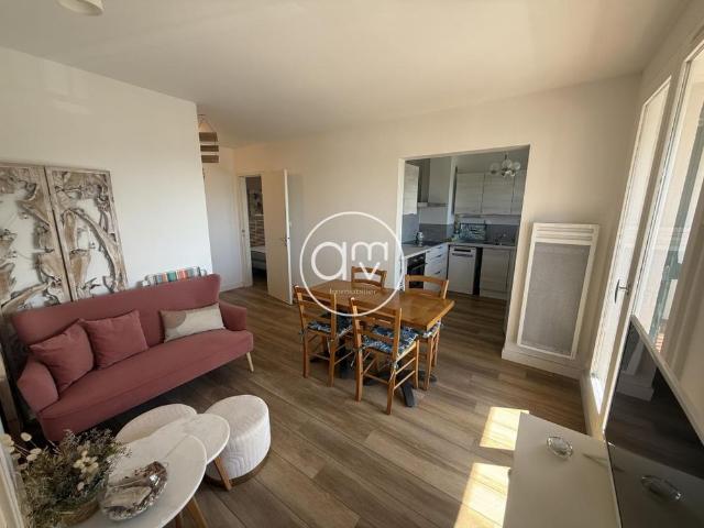 Appartement location à Arrondissement de Toulon, La Londe-les-maures
