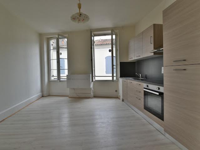 Appartement location à Sainte-Livrade-sur-Lot, Lot-et-Garonne