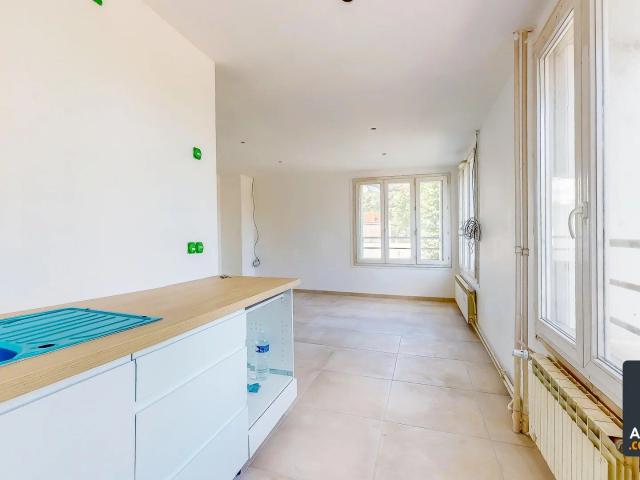 Appartement location à Le Molard, Décines-Charpieu