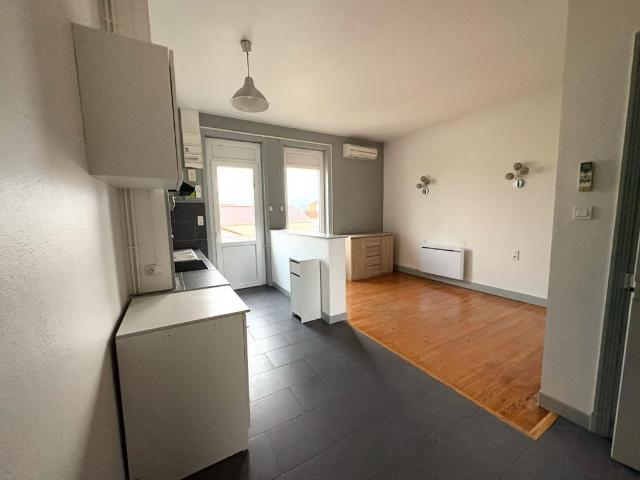 Appartement location à France métropolitaine, Le Coteau