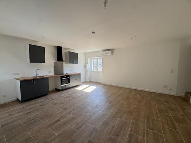 Appartement location à Aix-en-Provence, Lambesc