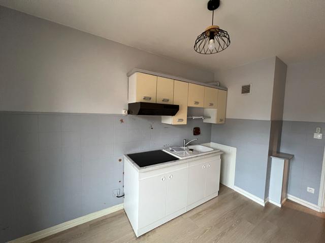 Appartement location à France métropolitaine, Le Coteau