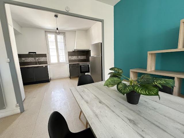 Appartement location à Saint-Christophe-de-Chalais, Chalais