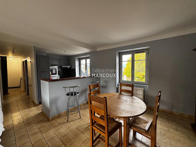 Appartement location à Le Mazet, Gumières