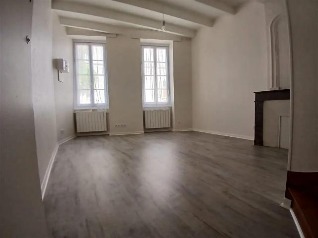 Appartement location à Pont-l'abbé-d'arnoult, Les Prévautés