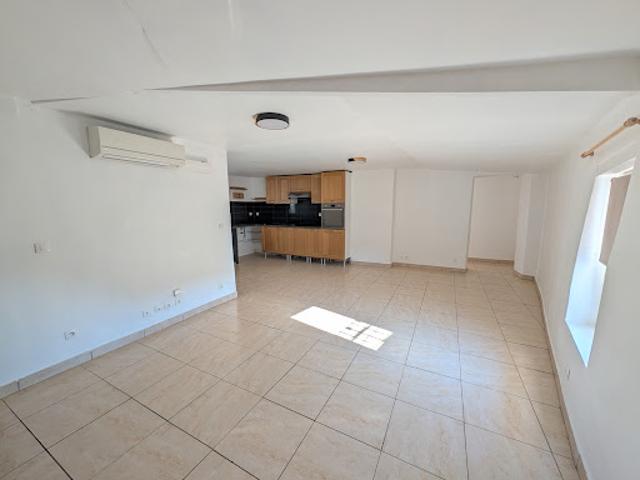 Appartement location à La Tour-d'Aigues, Vaucluse