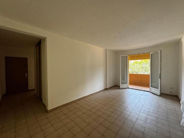 Appartement location à Brignoles, Saint-maximin-la-sainte-baume