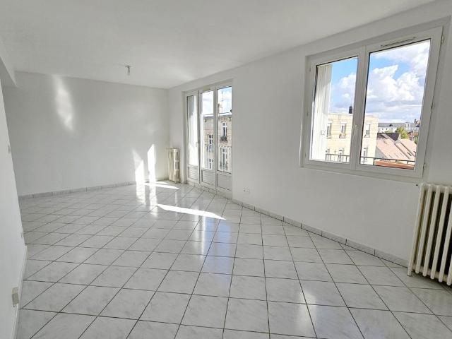 Appartement location à Centre Ville, Compiègne