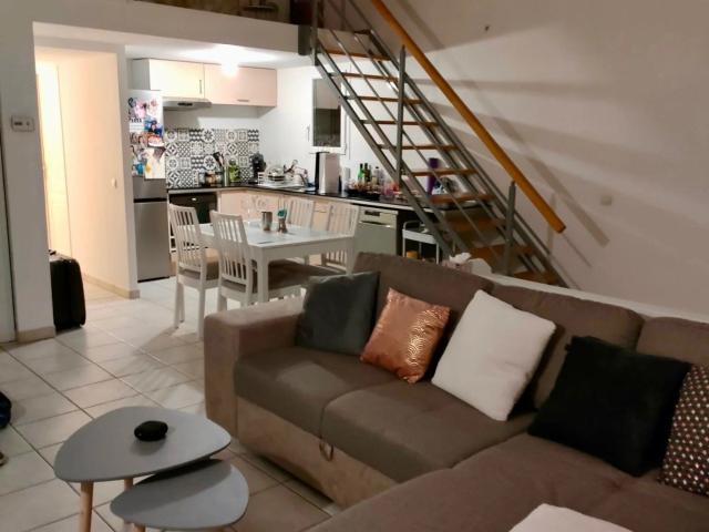 Appartement location à Les Plaines Sud, Saint-Chamas