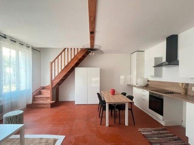 Appartement location à Saint-Seurin-sur-l'Isle, Gironde