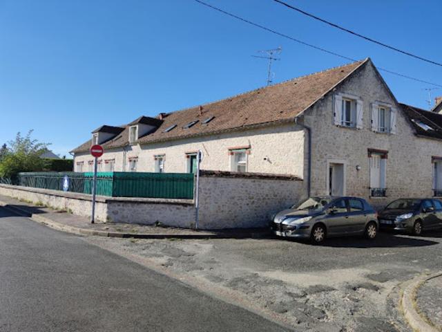 Appartement location à Bruzelles, Château-Landon