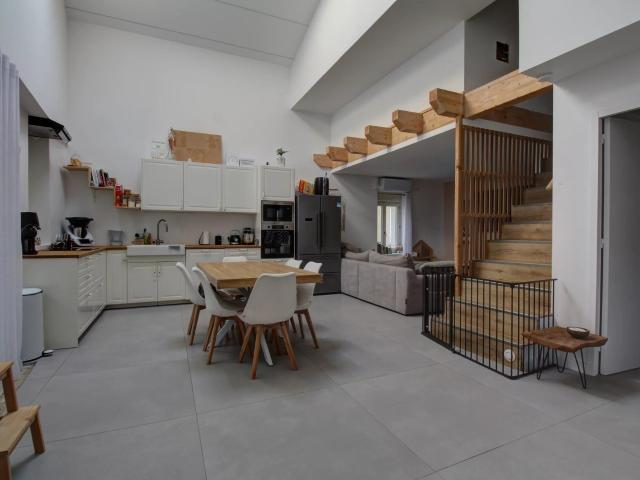 Appartement location à Saint-Étienne, La Valla-en-gier