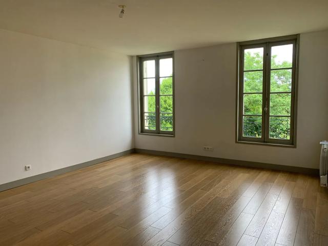 Appartement location à Saint-Vivien, Saintes