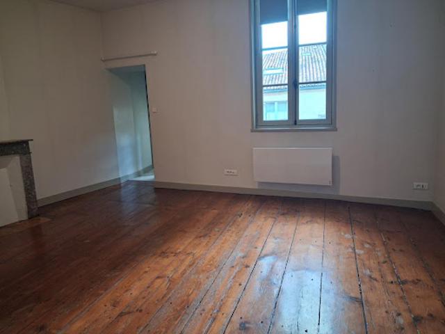 Appartement location à Saint-Pierre, Saintes