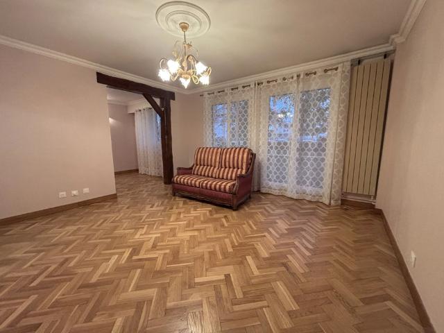Appartement location à Le Coudray-Montceaux, Essonne