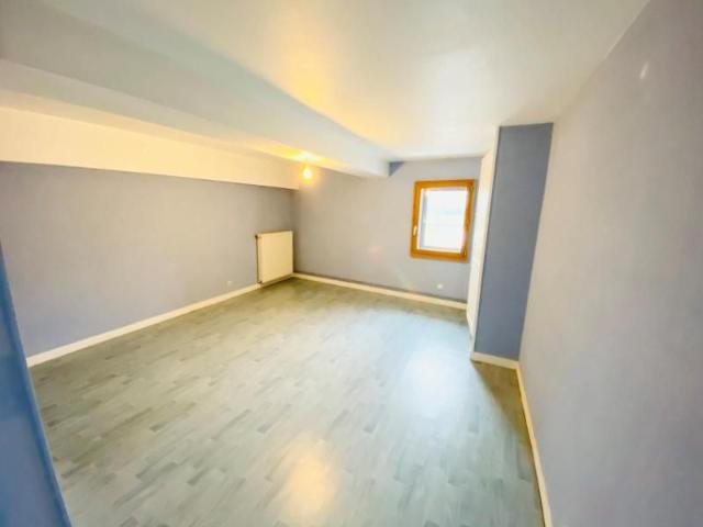 Appartement location à Saint-Romain-des-Îles, Saint-Symphorien-d'Ancelles