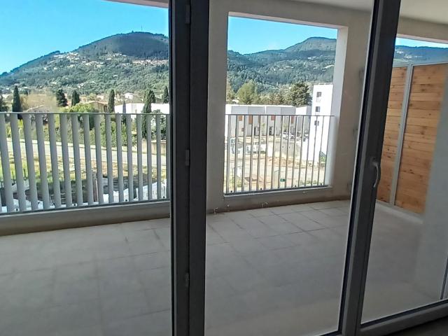 Appartement location à Arrondissement de Toulon, Solliès-pont