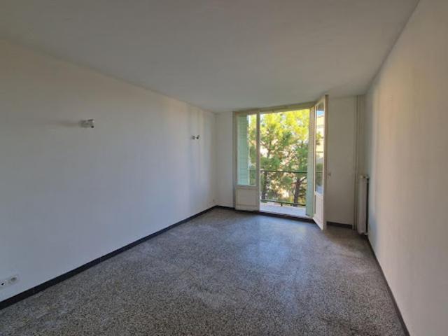 Appartement location à Pont-Saint-Esprit, Gard
