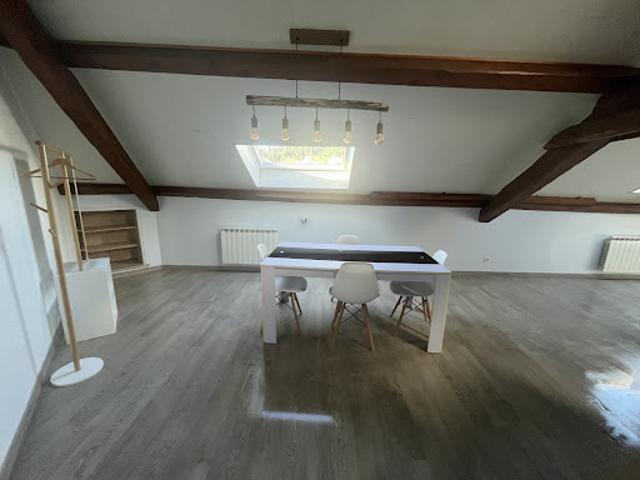 Appartement location à Yssingeaux, Le Chambon-sur-lignon