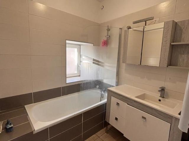 Appartement location à Écusson, Nîmes