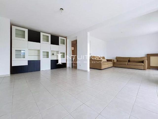 Appartement location à Les Paramideaux, Le Cannet