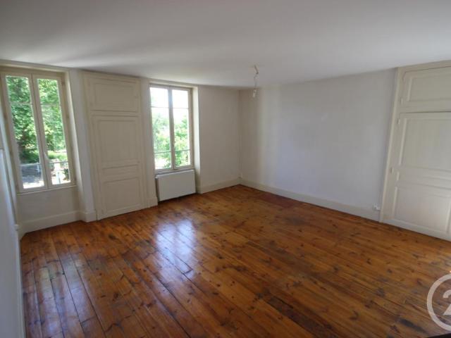 Appartement location à Puy-Guillaume, Puy-de-Dôme