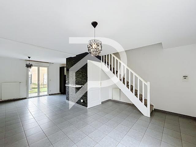 Maison location à Les Rochelles, Dreux