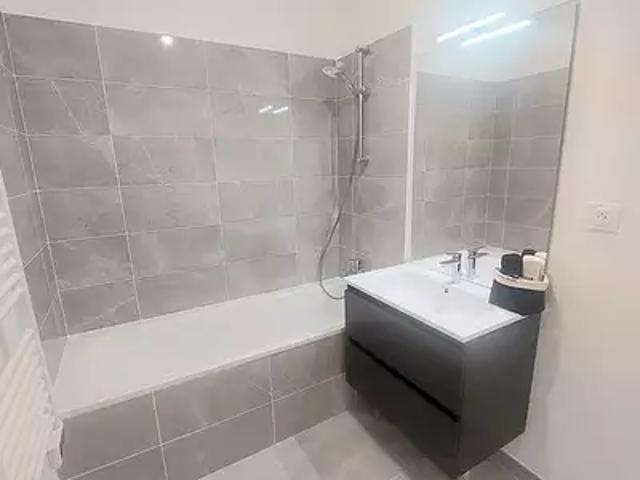 Appartement location à Lotissement Clos Siméon, Trets