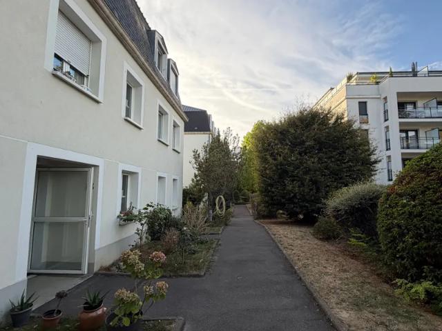 Appartement location à Moulin - Coteaux Sud, Ormesson-sur-Marne