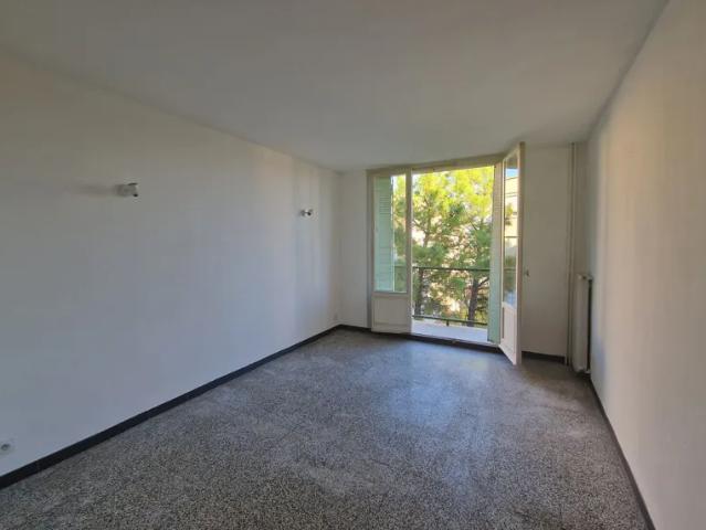 Appartement location à Nîmes, Pont-saint-esprit