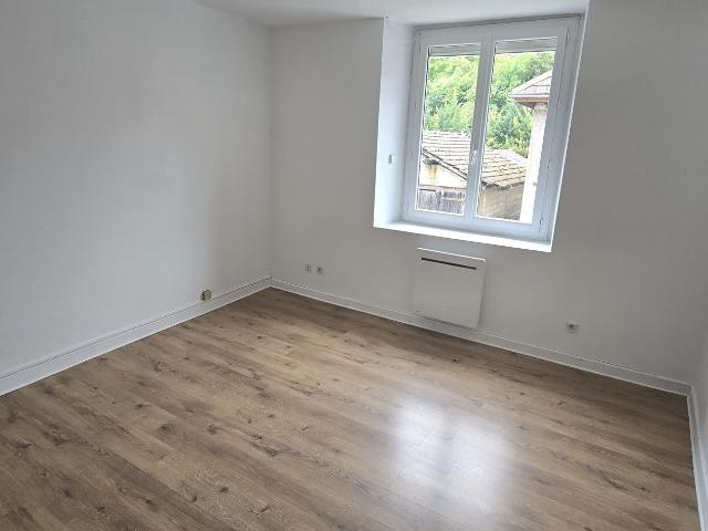 Appartement location à Les Pierres, Vif