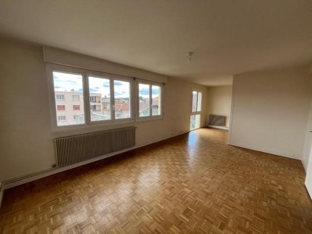 Appartement location à France métropolitaine, Le Coteau